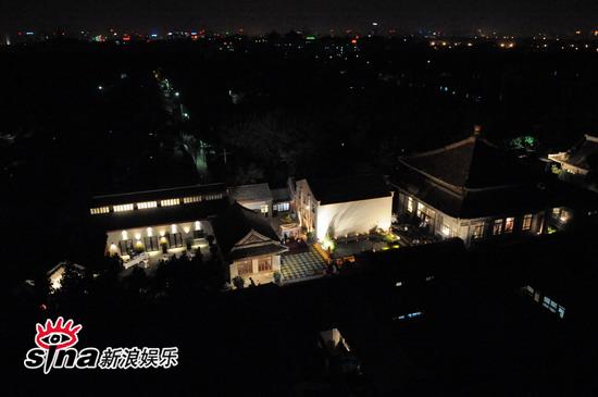 刘烨北京举行法式婚礼 妻子秀红旗袍【图】