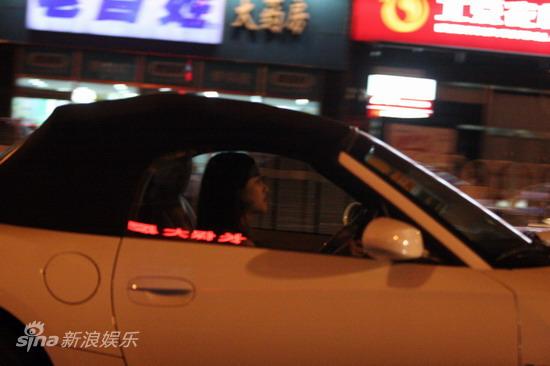 中国男篮会被孙悦富豪女“车震”垮吗？(组图)