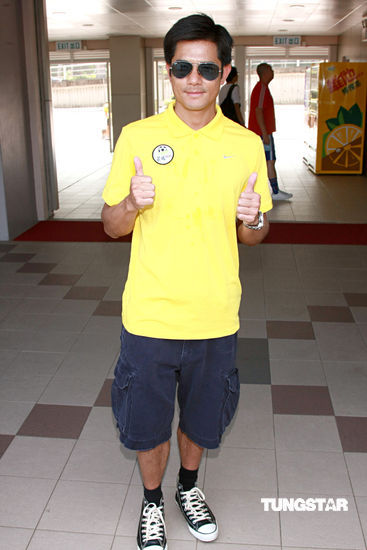 郭富城球场活力四射 谭咏麟脚伤助阵【图】