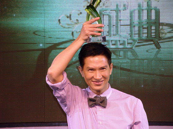 陆毅鲍蕾出席盛典 阿娇称休息为再出发【图】