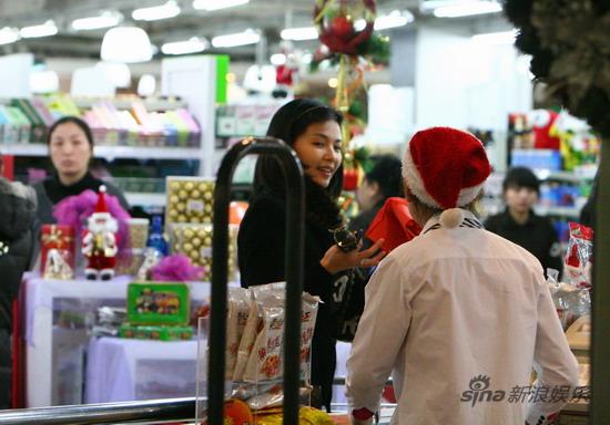 刘涛忙健身与秦海璐观影【图】