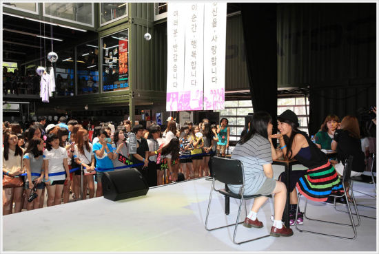 ����Ϊ��˿�ʻ�