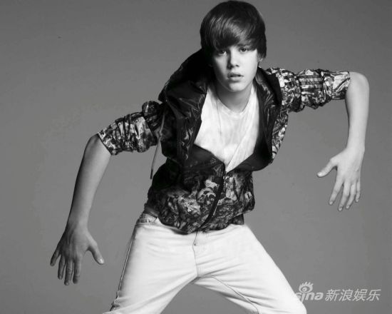 曝比伯带30名女子在私人会所狂欢