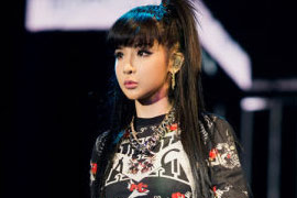 2NE1�Ӵ���������˽��ҩ ���ٷ�������