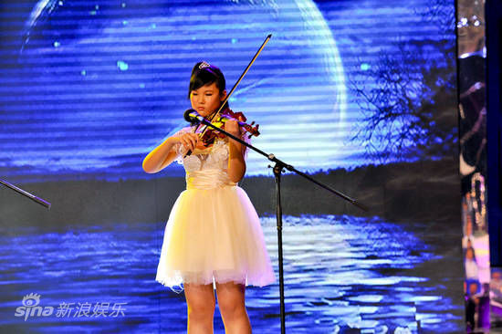 资料图片:《中国梦想秀》-小提琴表演