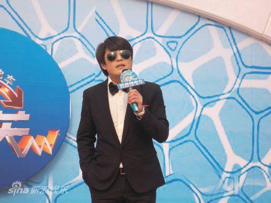 闯关》-模仿周星驰