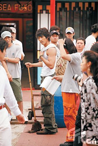 组图：宋承宪落难扫地惨被掴谭凯琪动粗出丑