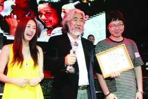 《鹿鼎记》主创南京宣传网友求爱吓坏舒畅(图)