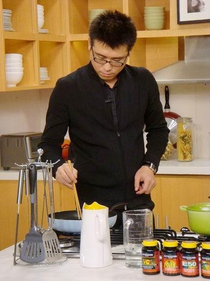 �����ġ��Ұ�ÿһ�졷չ����������º�����