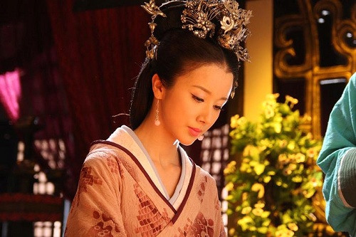古装版《<em>潜伏</em>》<em>女星</em>云集