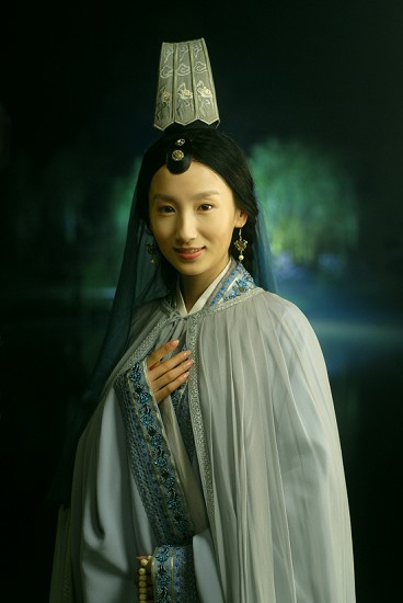 高洋曾想放弃新《红楼》诠释妙玉获专家赞赏