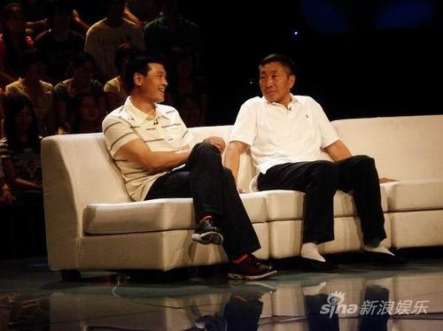 《非常故事汇》杜源赵恒煊再聚首 讲述戏外事_影音娱乐_新浪网