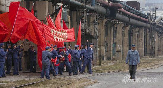 电视前沿 电视剧《钢铁年代》专题 > 正文  新浪娱乐讯 近日,正在北京