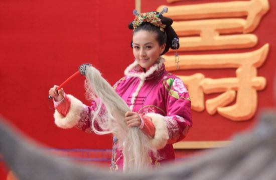 戴娇倩饰演金玉