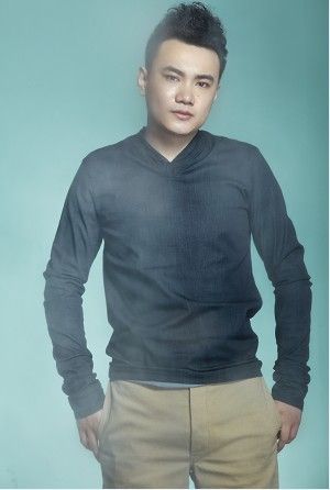在该剧中,青年演员杨佳音首次对戏金马影后秦海璐,但表现却毫不怯场