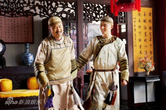 剧中,李东学饰演的"果郡王"允礼与陈建斌饰演的雍正上演一场权力与