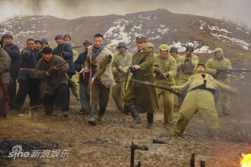 电视前沿 电视剧《借问英雄何处》专题 正文 新浪娱乐讯 电视剧