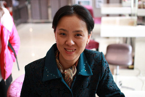《九命刑警》热拍 王馨悦挑战年龄跨度颠覆形象   