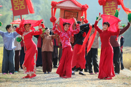 《第九个寡妇》广州登场 粤语版首播受关注