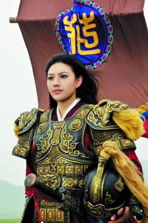 侯梦瑶饰演的花木兰,到了后半部才展现观众最为熟悉的从军故事.