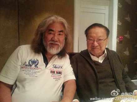 张纪中将拍《侠客行》 90岁金庸精神好