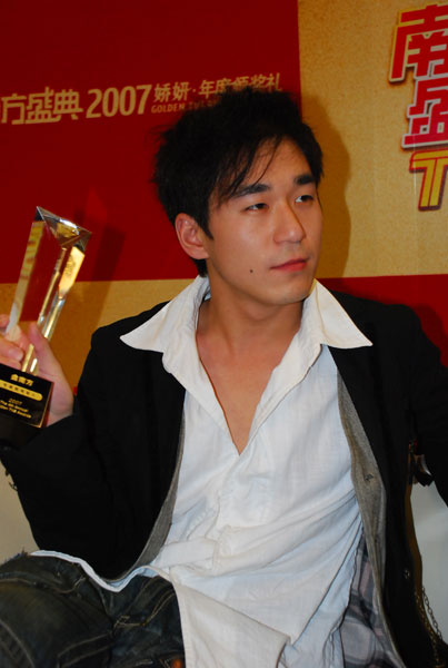 ͼ�ģ�������Ӱ��������Ĭ�ں�̨�־ٽ���