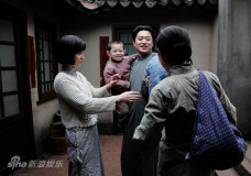 《开天辟地》热拍张萌黄海冰感人剧照显默契