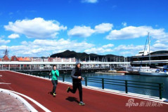 《野蛮女友》日本取景彭于晏吃鸡蛋被噎(组图)