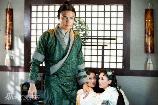 图文:《王的女人》剧照-项羽虞姬吕雉上演三角