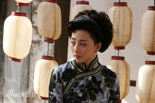 殷桃温婉造型