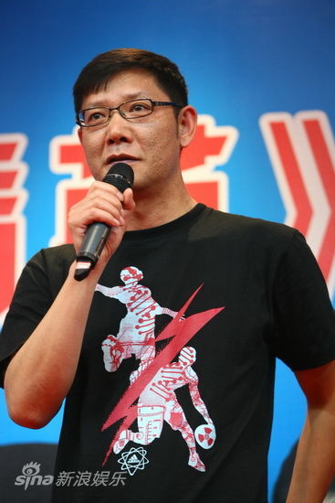 主演冯国强