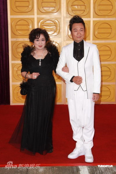 李司棋黎耀祥黑白配