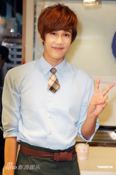 图文：《翻糖花园》宣传朴政珉胜利手势_影音娱乐_新浪网