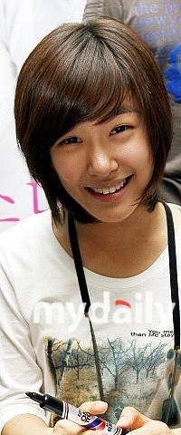 <em>少女时代</em>的蒂芬妮和申东叶、申奉善、卢思妍等