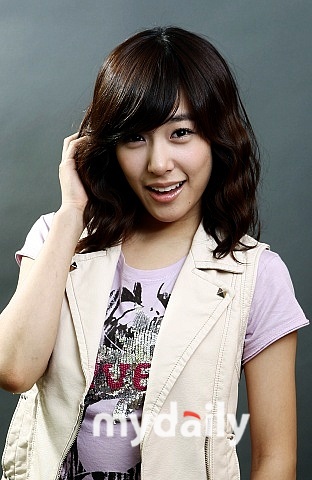 <em>少女时代</em>的成员<em>Tiffany</em>脚腕<em>受伤</em>_影音娱乐_新浪