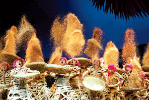 云南响声赢掌声 谢幕最长