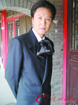 陆桥山演徐悲鸿 刘晓庆再度装嫩