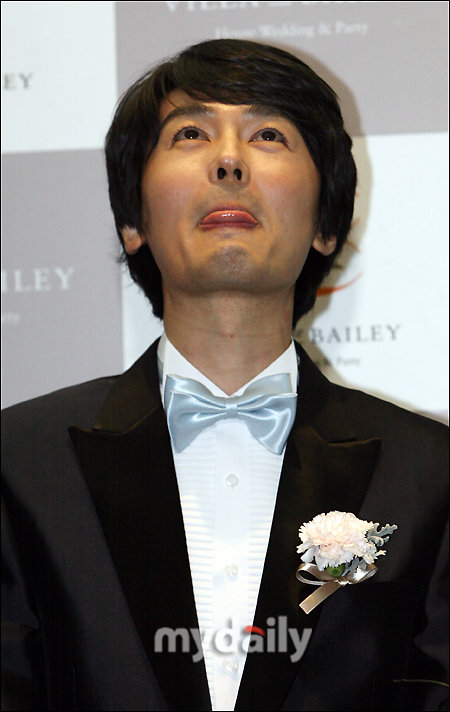 ������Ա������Ļ������׶�����