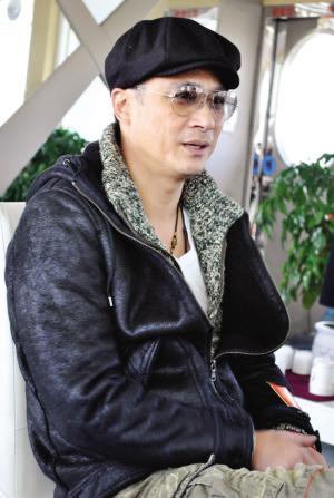 孙海英甜蜜抢镜吴镇宇大赞“子弹”