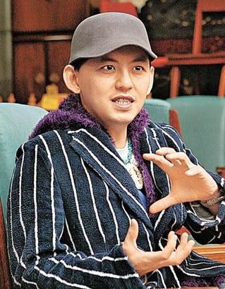 日地震：舒淇念经文祈福黄子佼搜名人包义卖
