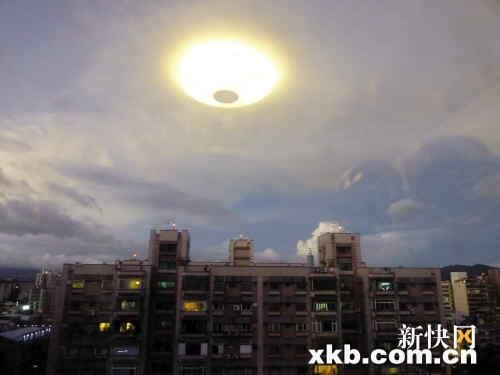 �����۾�͸�Ӽ����ֵġ���̨Ϸ��