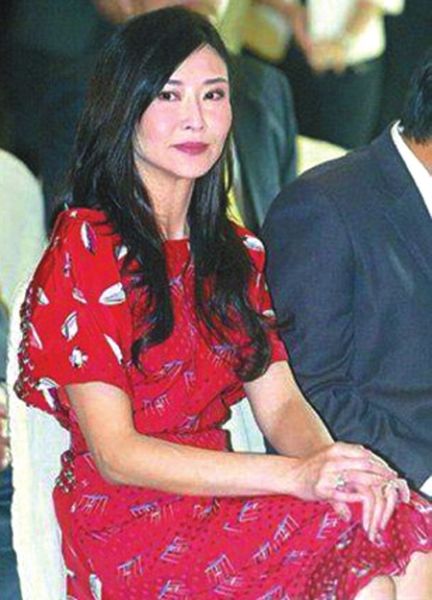 早就成了“情鬼”王祖贤根本不会认私生女？