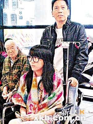 陈嘉桓搏出位王晶炒新戏