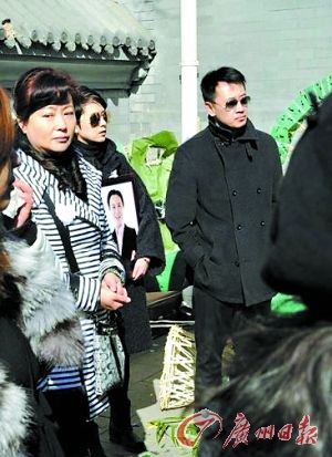 告别柏寒黄海波海清亲送最后一程