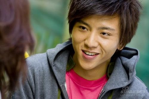 胡清蓝拍MV竟然睡着 《候补情人》花絮曝光(