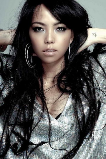 <em>张惠妹</em>家乡庆<em>新年</em>被灌酒(图)_影音娱乐_新浪网