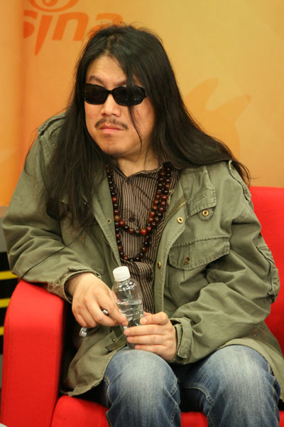 实录:周云蓬携新碟做客聊慈善义演(2)_影音娱乐_新浪网