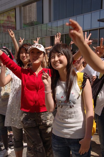 快乐女声沈阳赛区宣传片开拍现场火爆千人报名