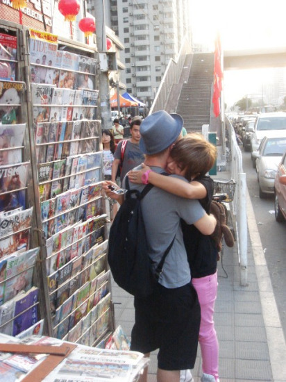 ��ӳ��MV����������ʹ�������Ȼ������Ը�(ͼ)