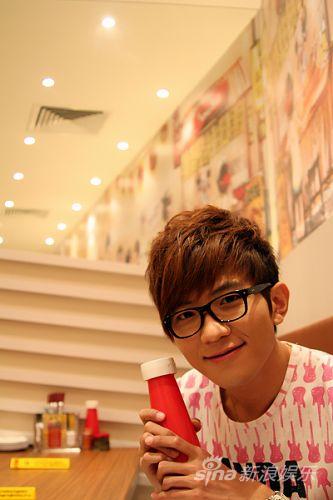 大左秀英文版爱情买卖 忆北漂心酸(图)